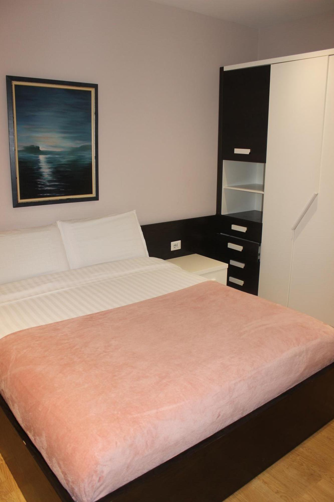 Luxury Blloku Tirana Apartment Εξωτερικό φωτογραφία